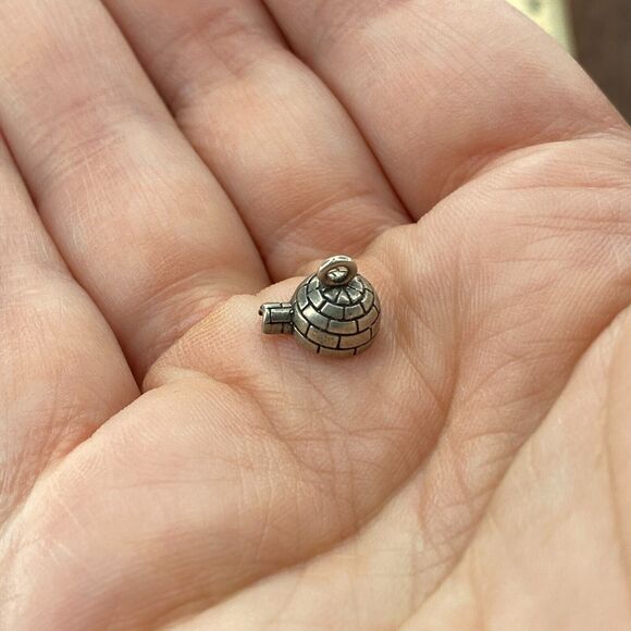 Vintage 925 Sterling Silver Igloo Eskimo Petite Pendant Bracelet Charm - Picture 2 of 4